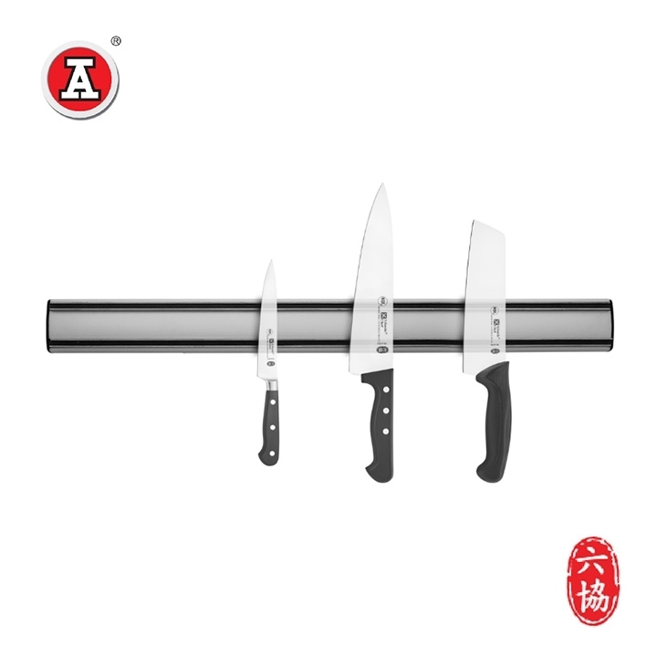 1_MRA50045-cover